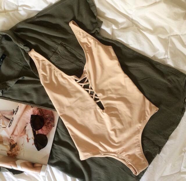 Maha Nude